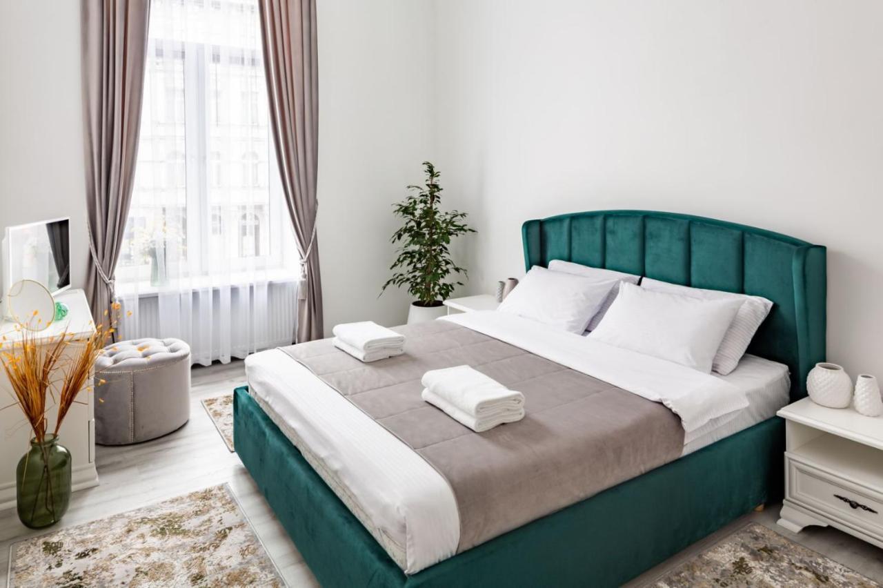 Apartment Avangard Shevchenko Avenue 25