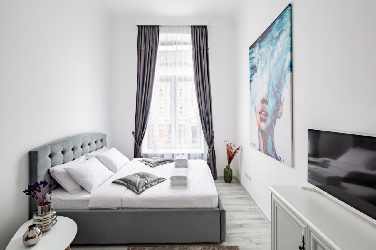 Apartment Avangard Shevchenko Avenue 25