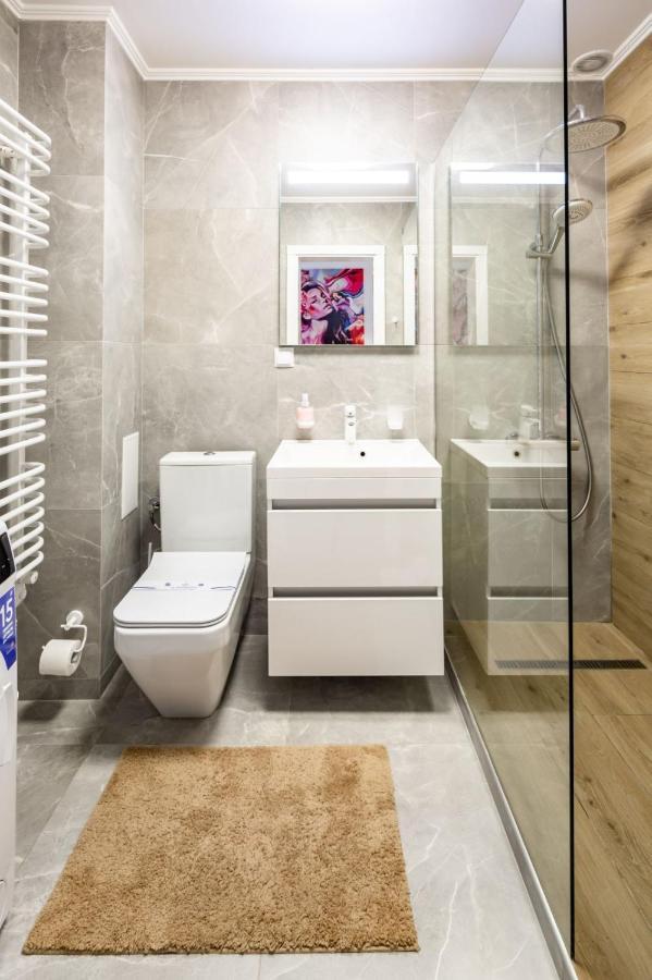 Apartment Avangard Shevchenko Avenue 25 *