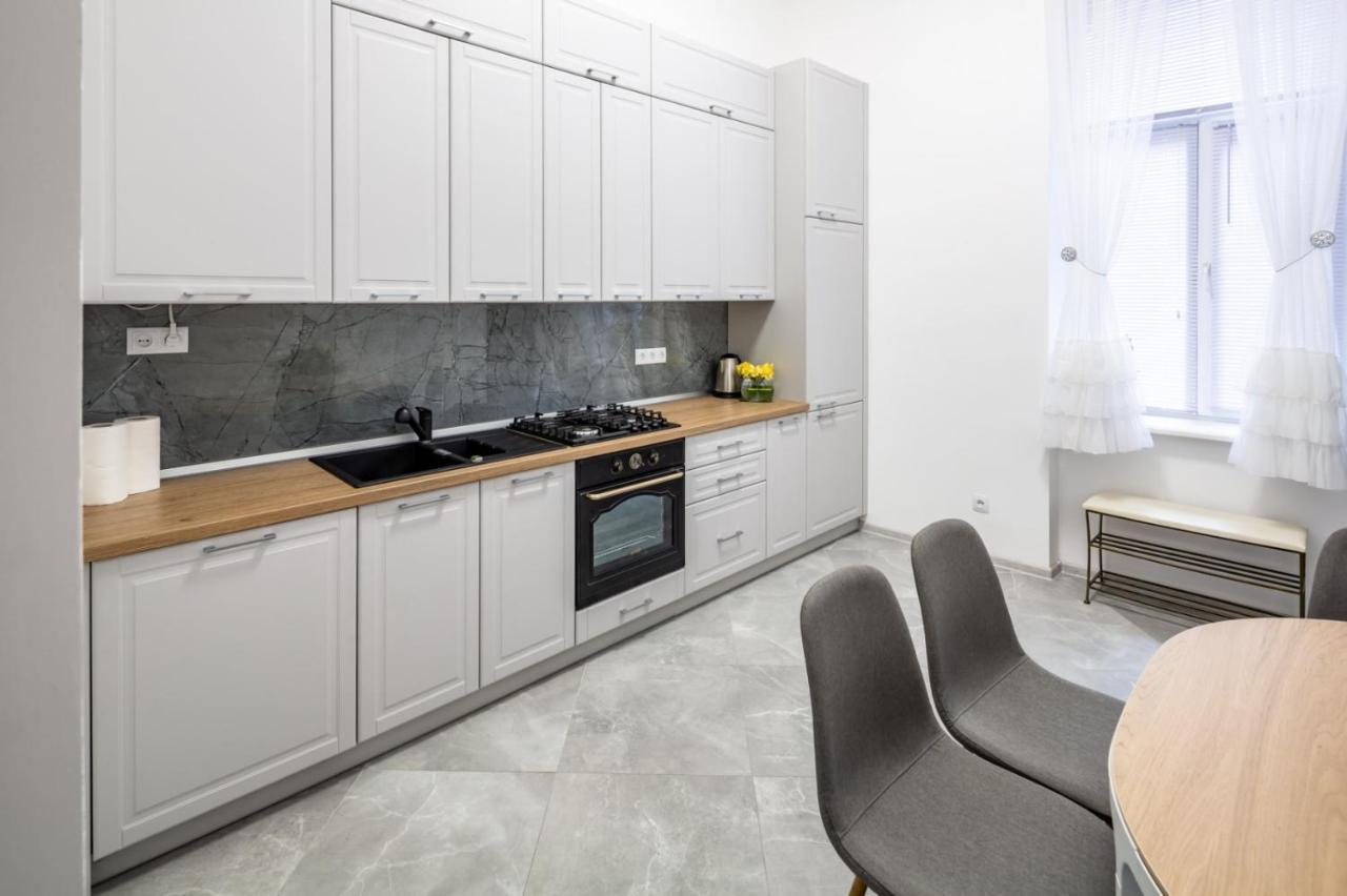 Apartment Avangard Shevchenko Avenue 25
